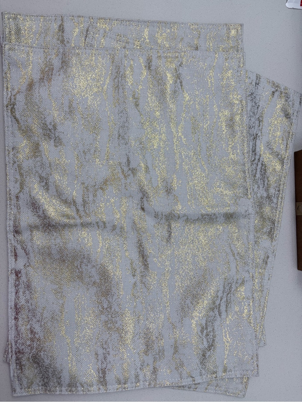 Metallic Gold Marble placemats and gold ribbed  Table Runner